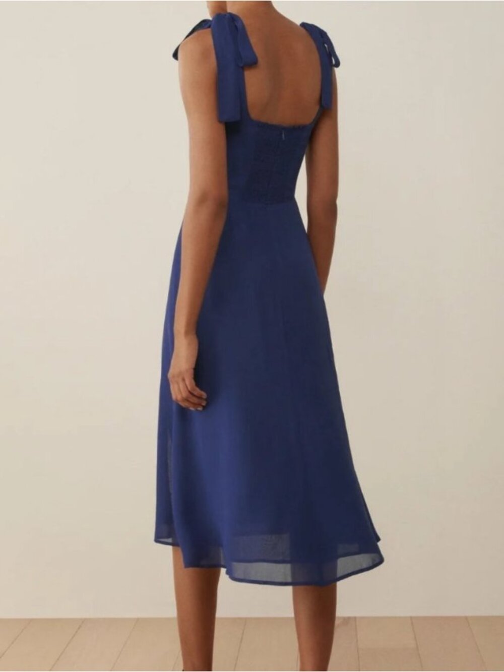 Reformation Twilight midi midnight blue shirred in Danube side slit Dress Sz 6 - Picture 5 of 12